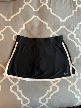 Nike Black Athletic Skort with White Side Trim
